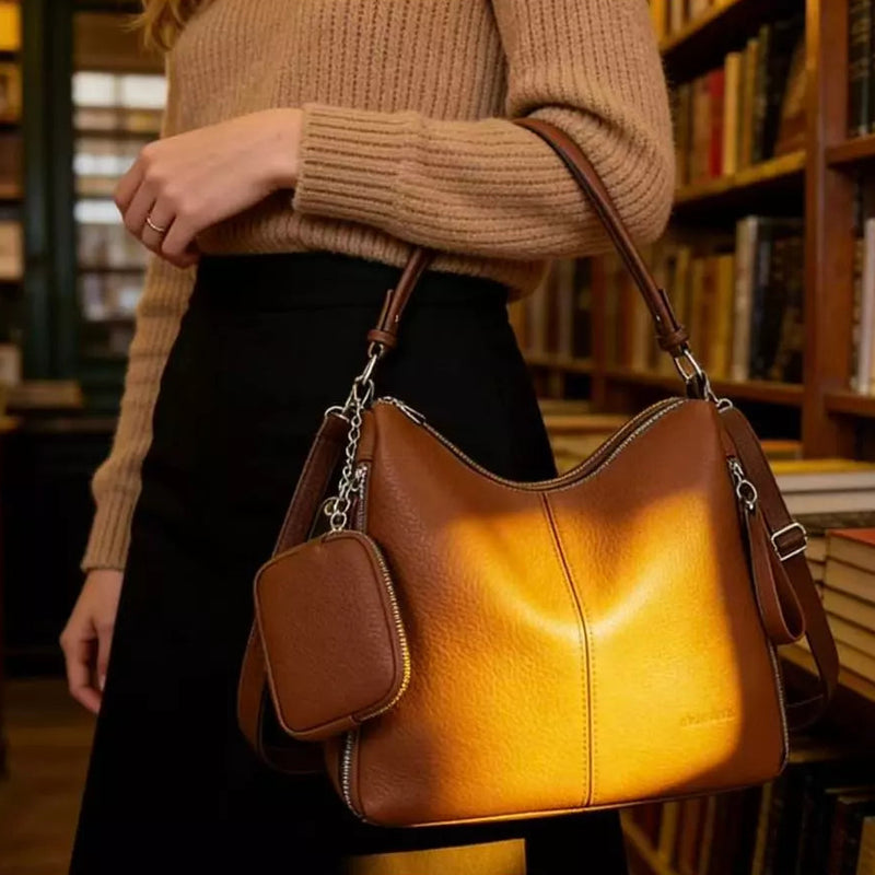 Bolsa Amy Luxe 3 em 1 – Ombro, Transversal e Mochila em Couro PU